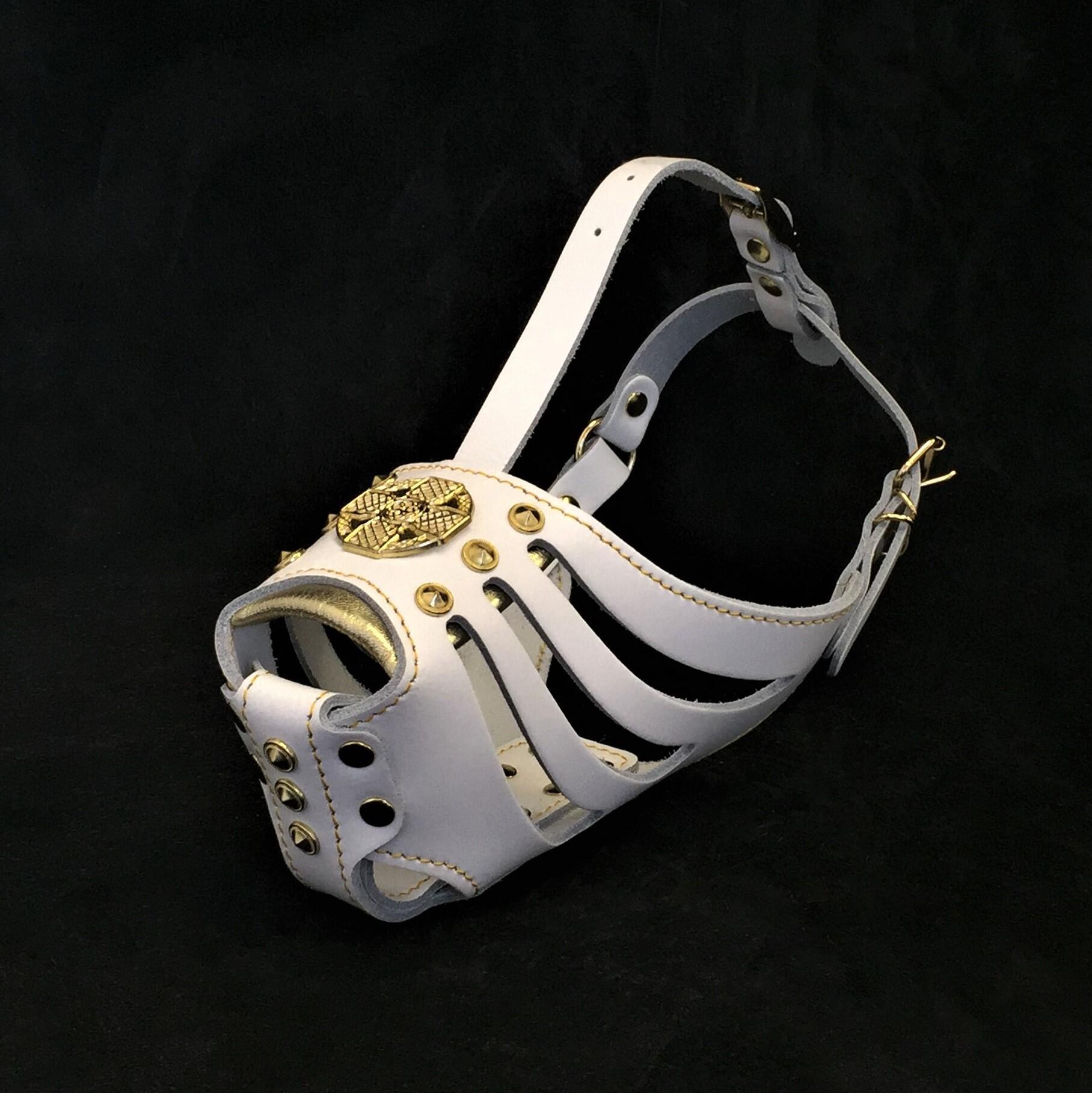 Bestia Maximus Basket Dog Muzzle – White & Gold