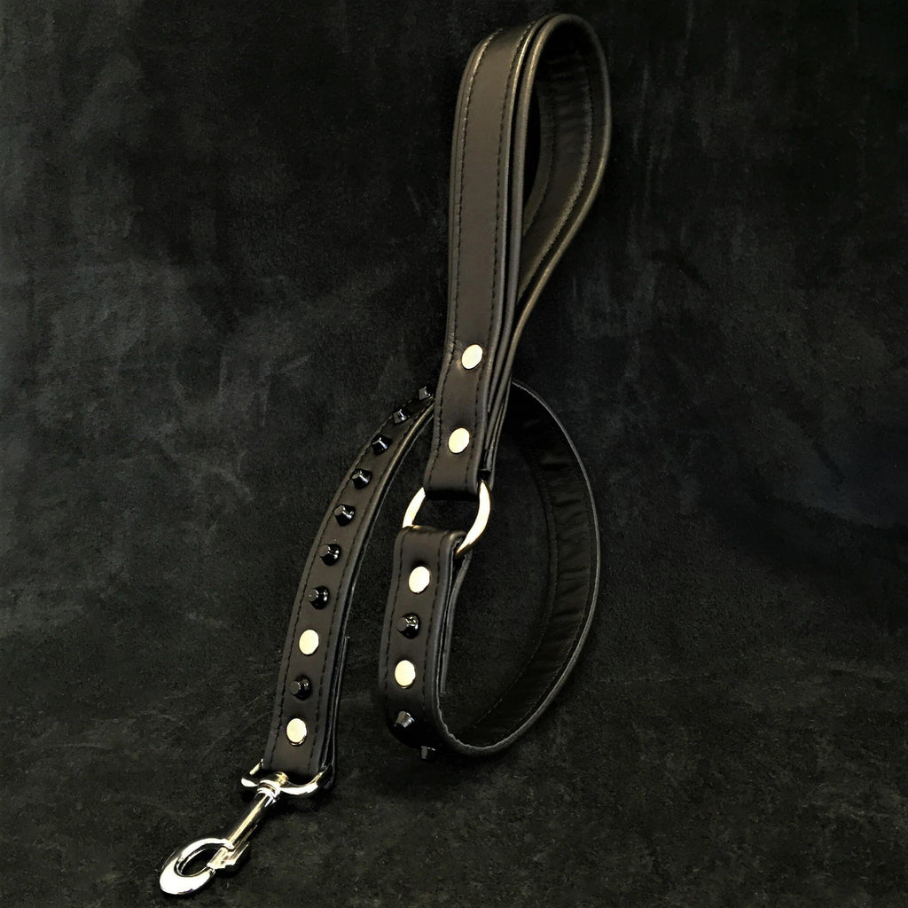 Bestia Studded Leather Dog Leash – Black – alternate view 2